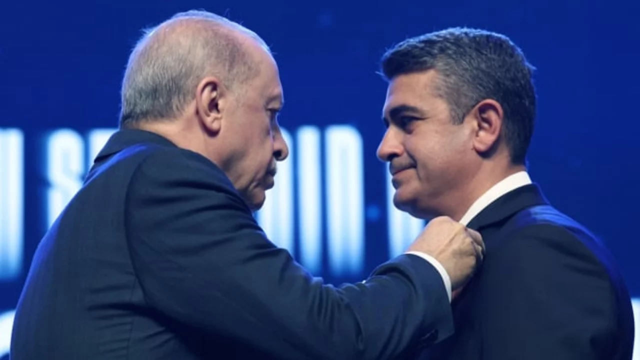 CHP'den istifa eden Haymana Belediye Başkanı Levent Koç AK Parti'ye geçti