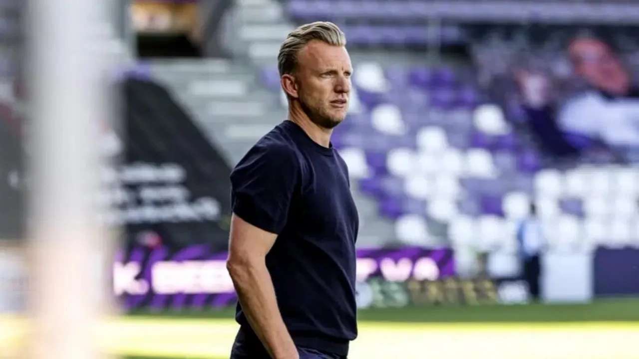 Dirk Kuyt Fenerbahçe için İstanbul'da!