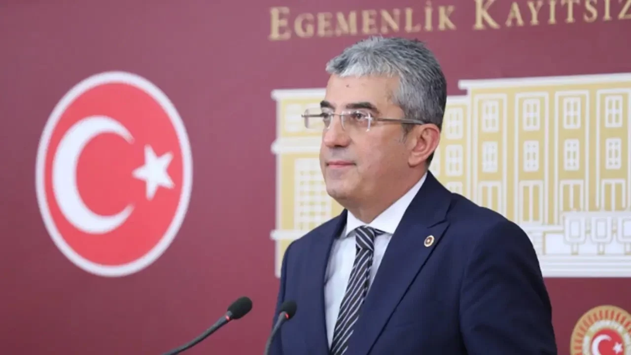 CHP'li Gökhan Günaydın'dan 12. Yargı Paketi eleştirisi: 'Meclisi iş olsun diye çalıştırmaktan vaz...