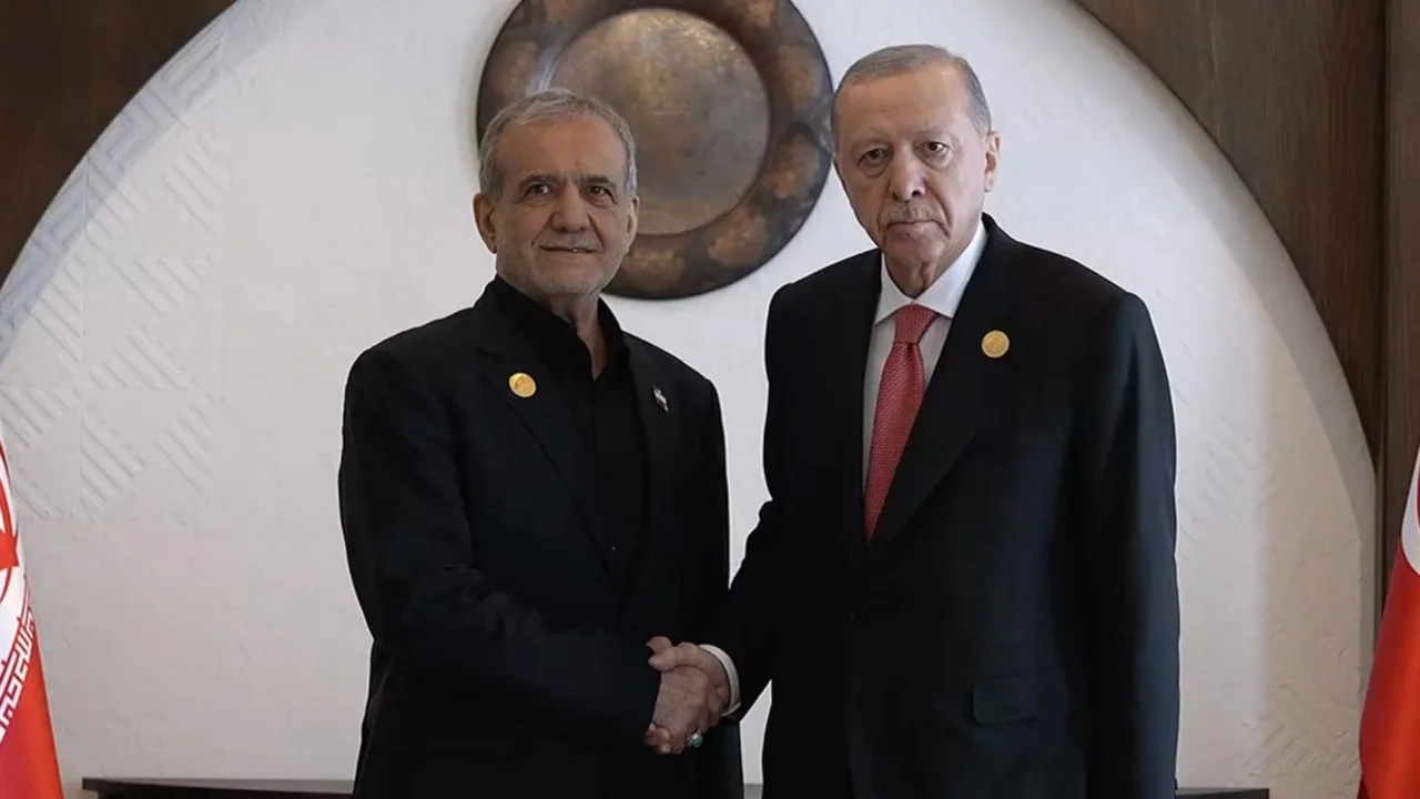 Cumhurbaşkanı Erdoğan, İran Cumhurbaşkanı Pezeşkiyan ile görüştü: