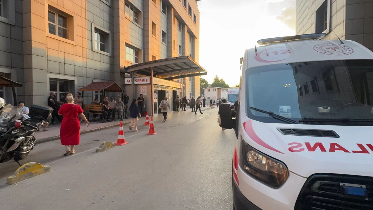 Bursa'da iş yerine gelen şüpheli, tartıştığı kişiyi ayağından vurdu