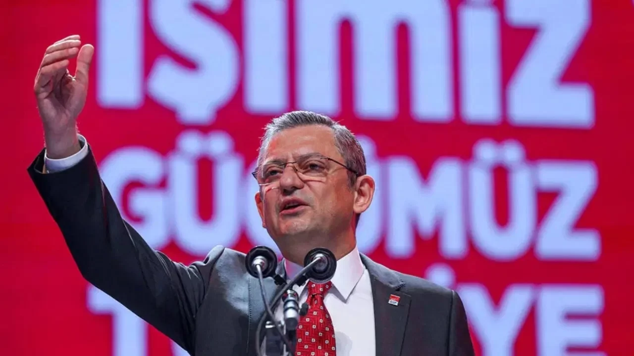 Özgür Özel'den üç ilde yoğun mesai programı: Görevden alınan il başkanına da destek verecek