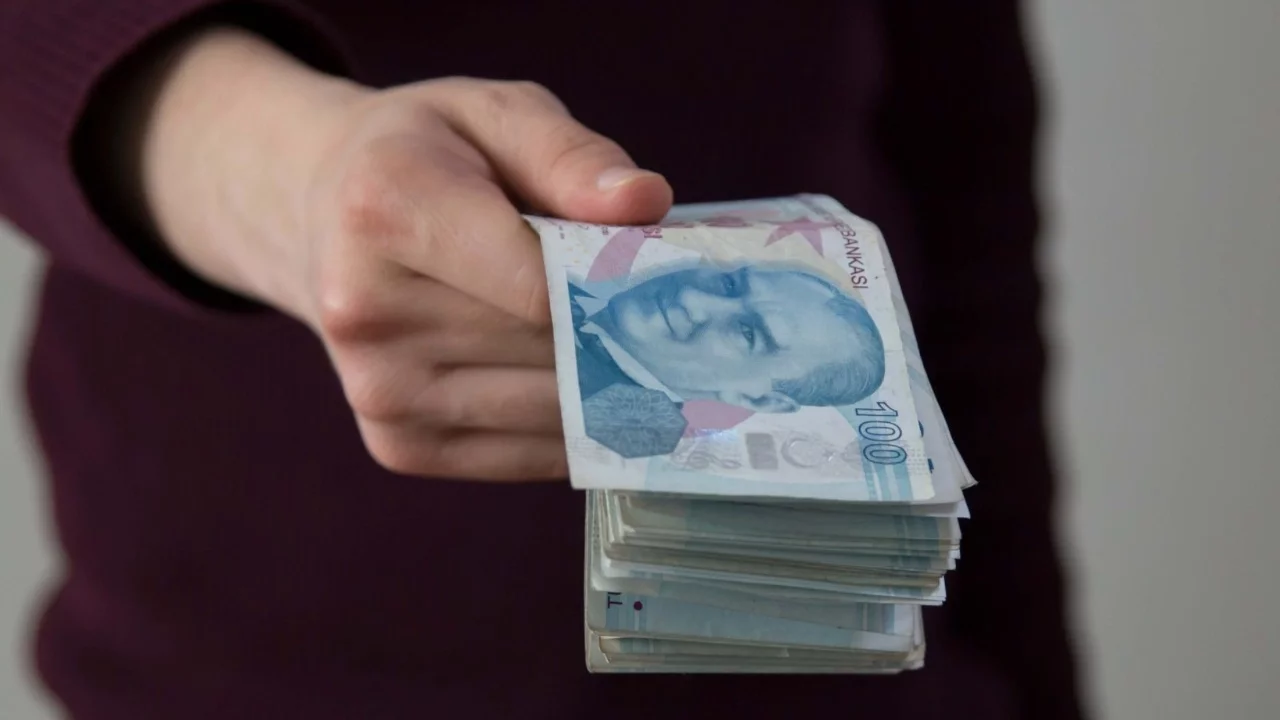 SGK Uzmanı rakam verdi: En düşük emekli maaşı ne kadar olacak?