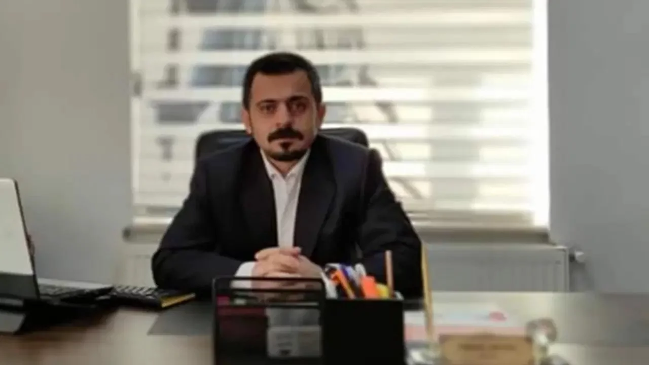 CHP Malatya'da il binası krizi ardından ilk istifa: Meclis Üyesi Osman Akyol partiden ayrıldı