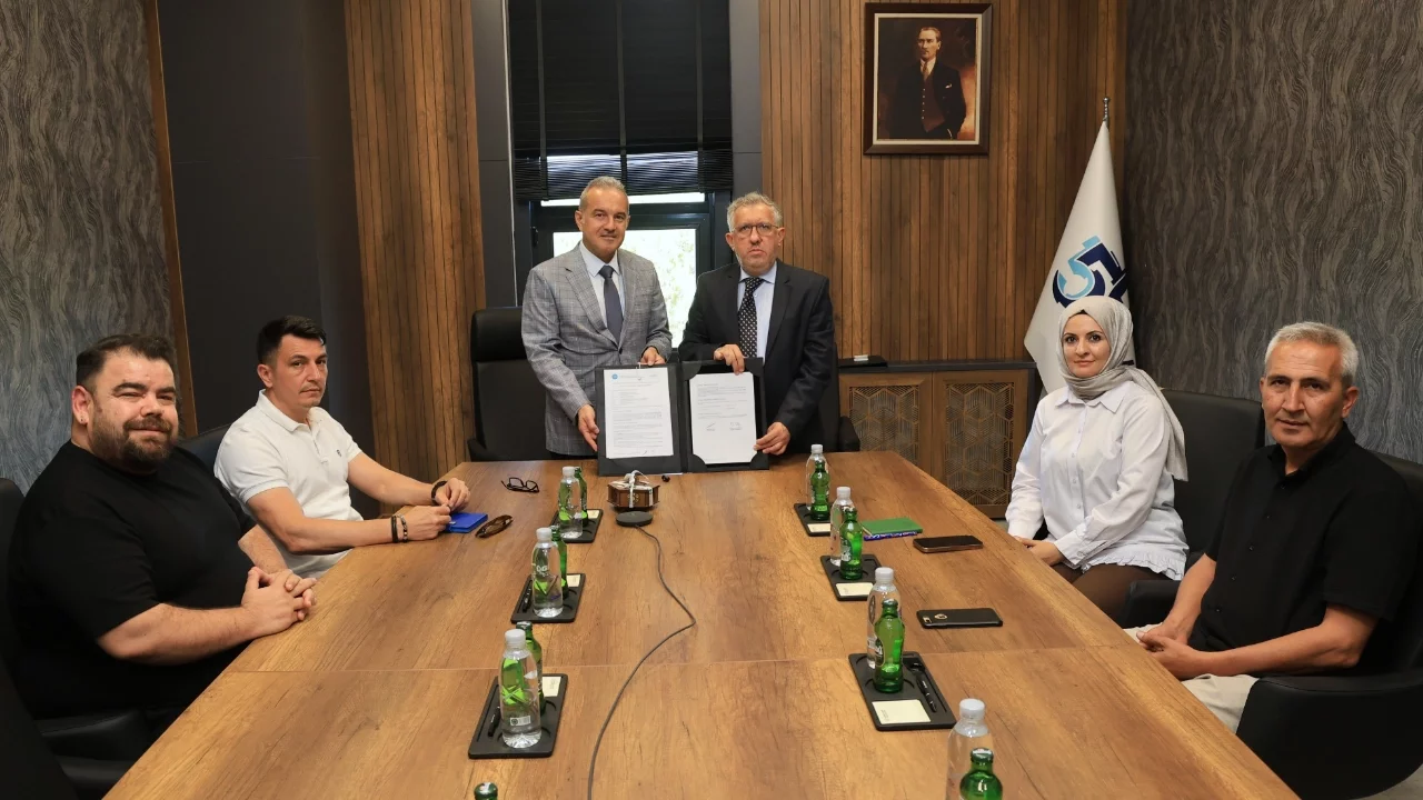 Bursa Uludağ Üniversitesi'nde "Atık piller işitme engellilere ses oluyor"