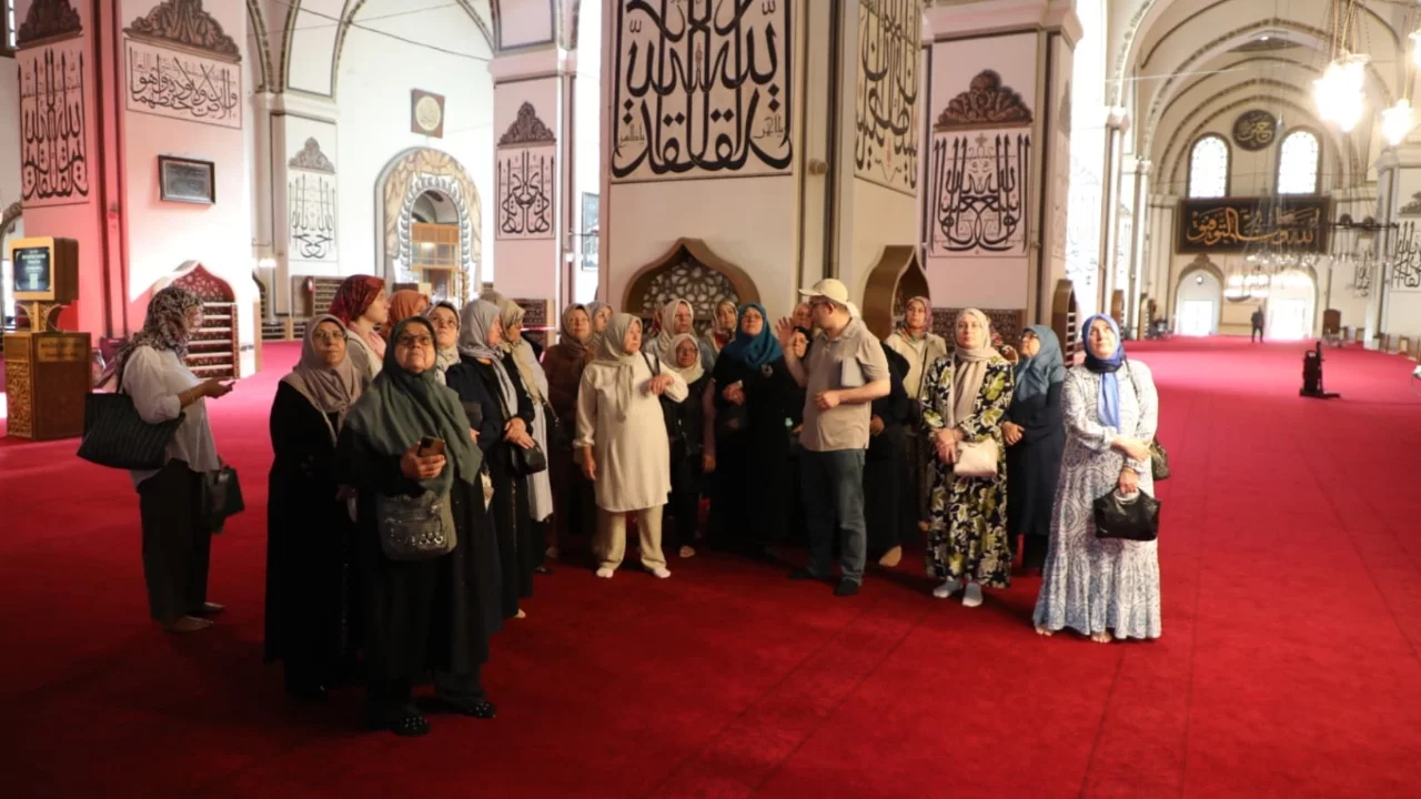 Gemlik Belediyesi tarafından düzenlenen kültür turları Kurtul Mahallesi ile devam etti