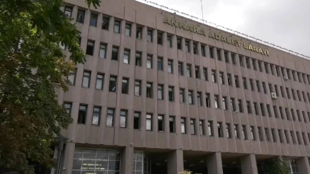 NATO Zirvesi öncesi gözaltına alınanlardan 52'si adliyeye sevk edildi