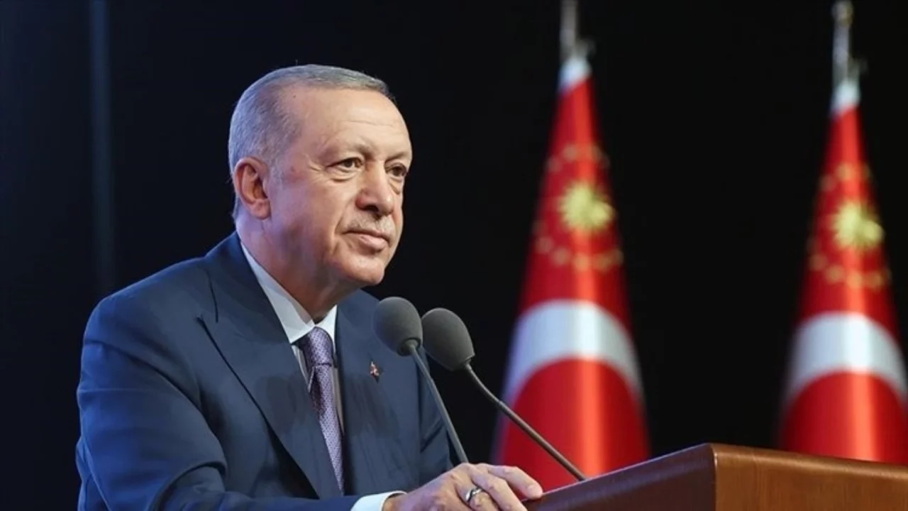 Cumhurbaşkanı Erdoğan: Pusulanız vicdan, gayeniz emniyet, hedefiniz de adalet olsun