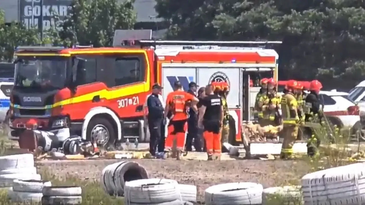 Küçük uçak iniş sırasında düştü: 2 kişi öldü