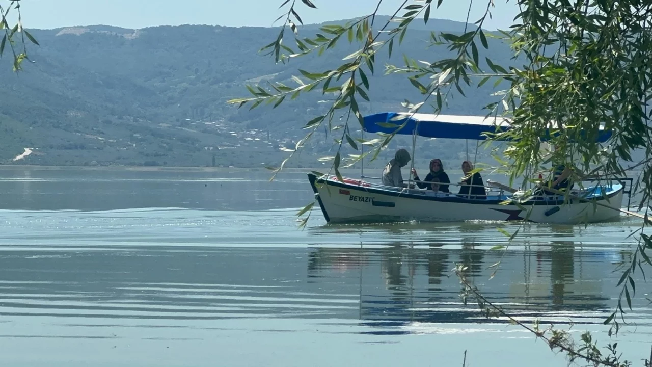 Sular altında kalan Gölyazı'da hayat normale döndü