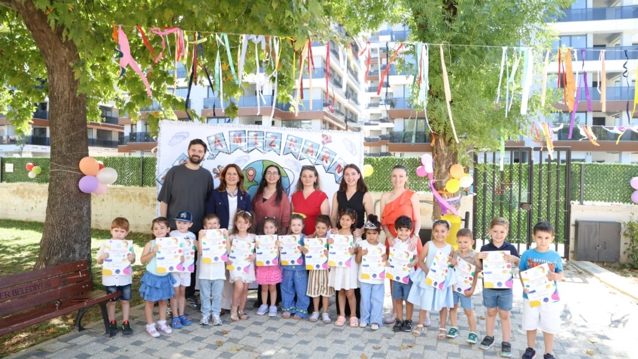 Nilüferli minikler karne heyecanı yaşadı
