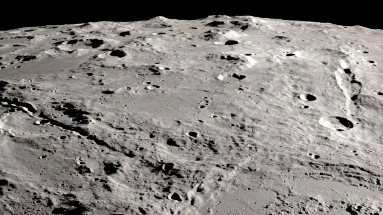 Rusya, 2036'ya kadar Ay'da nükleer enerji santrali kurmayı planlıyor