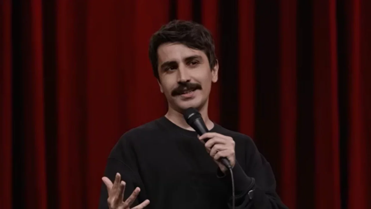 Komedyen Deniz Göktaş'ın stand-up gösterisine sansür! X'teki paylaşımlara erişim engeli
