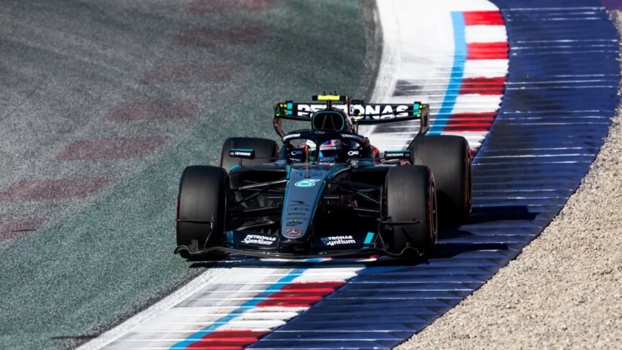 F1 Avusturya Grand Prix'sinde pole pozisyonunu Russell'ın