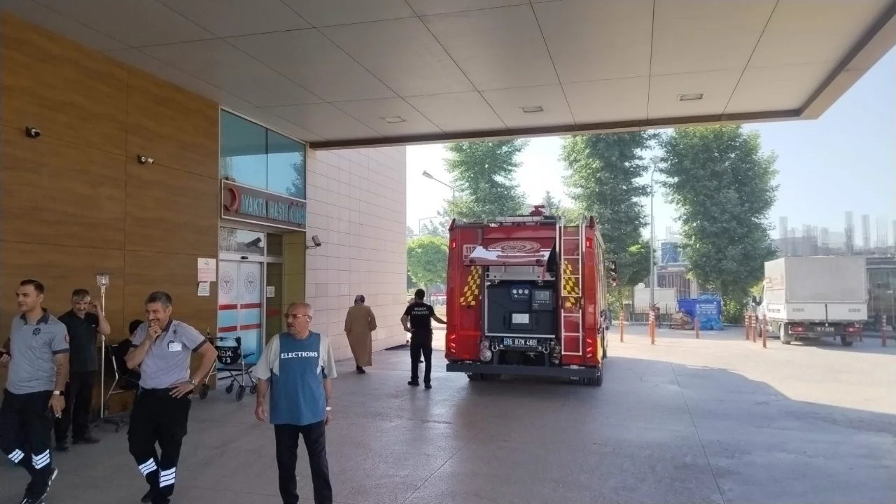 İnegöl Devlet Hastanesinde elektrik panosunda yangın çıktı