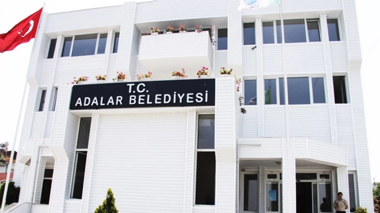 Adalar Belediyesi'nde CHP'nin adayı Medine Pamuk Belediye Başkan Vekili seçildi