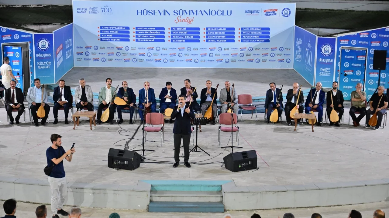 Yıldırım'da Aşık Hüseyin Sümmanioğlu için saygı gecesi düzenledi