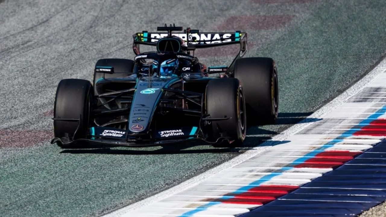 F1'de sezonun 8. etabı Avusturya Grand Prix'sini George Russell kazandı