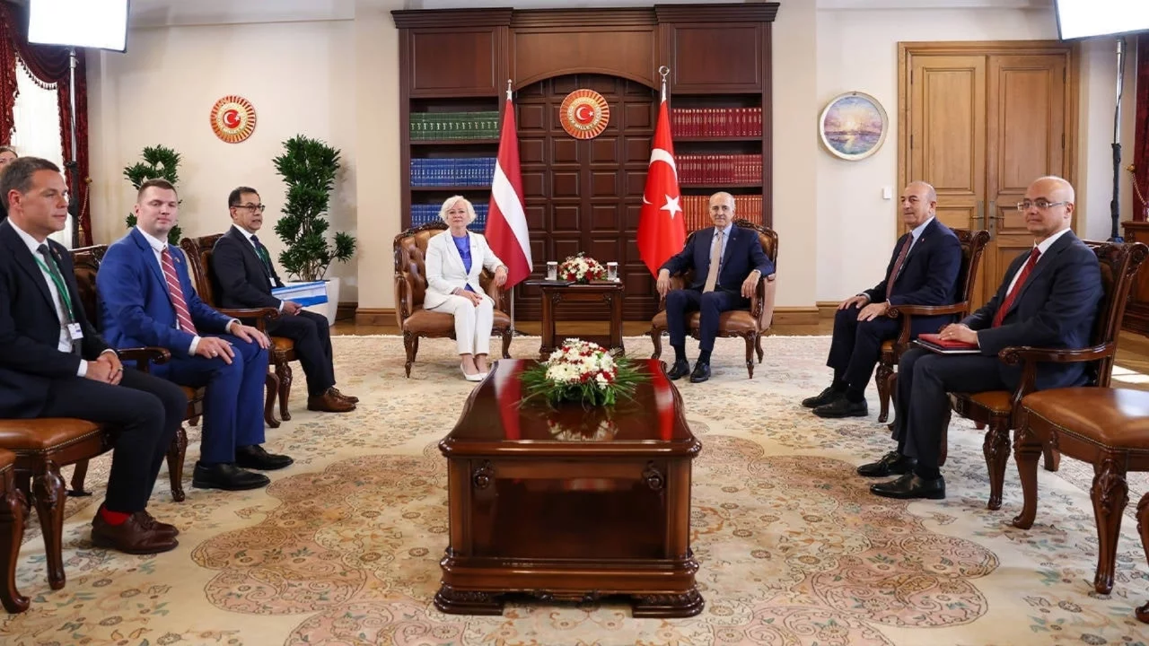 TBMM Başkanı Kurtulmuş, Letonya Parlamentosu Başkanı Mierina ile görüştü