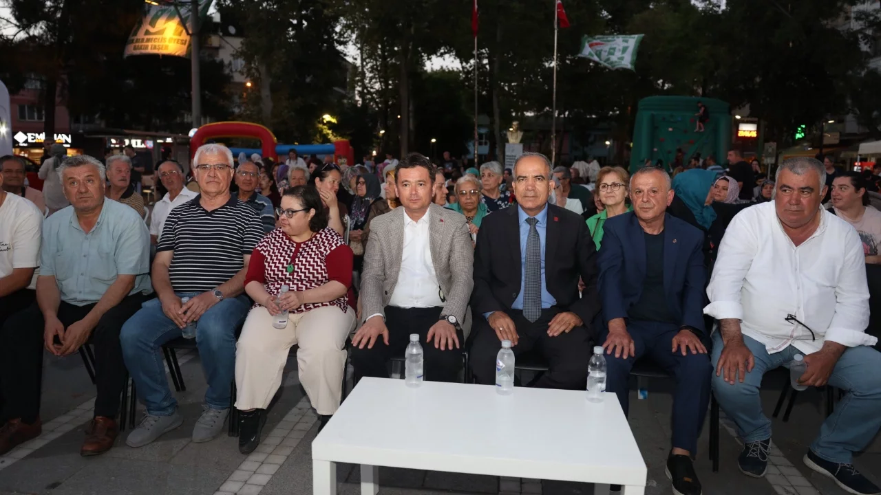 Osmangazi Belediye Başkanı Erkan Aydın, şenlik coşkusuna ortak oldu