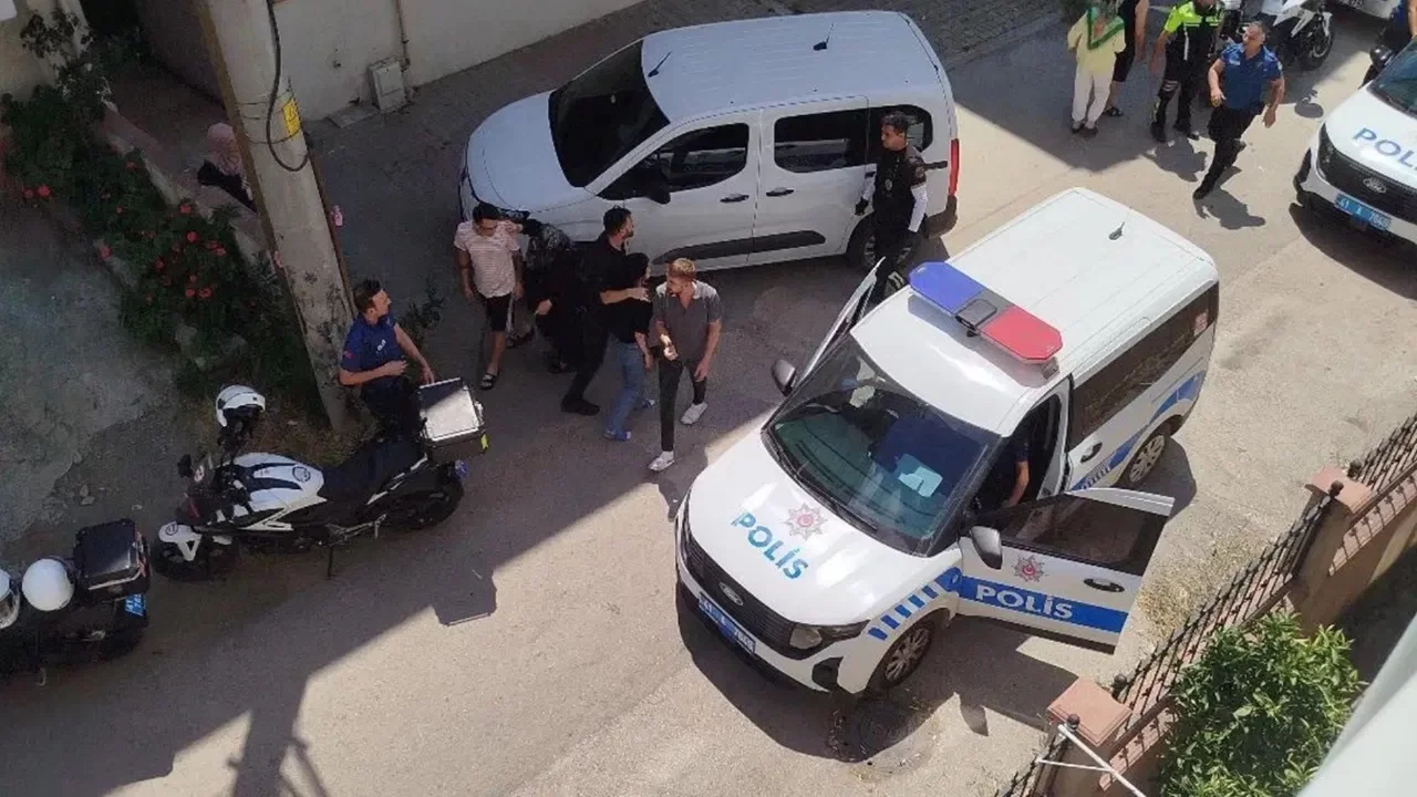 Başından silahla vurulmuş halde bulunan genç kadın hayatını kaybetti: 3 kişi gözaltında