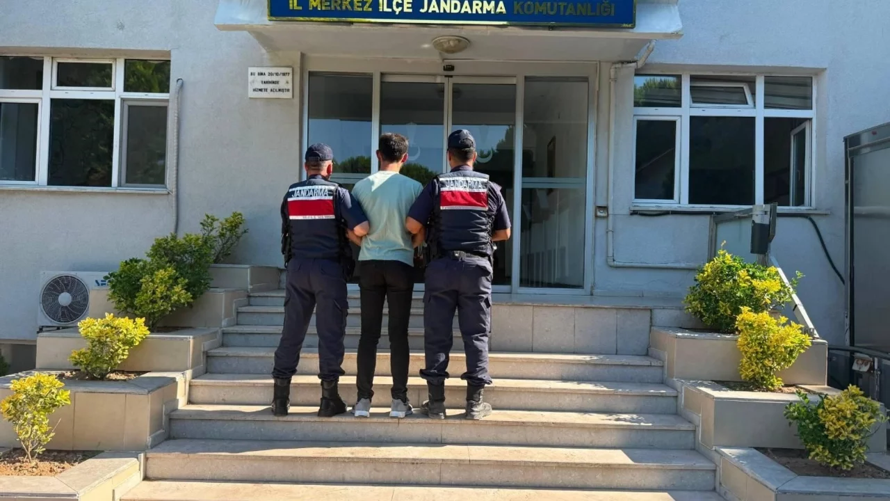 Çanakkale'de yangına sebep olan balya makinesinin operatörü gözaltına alındı
