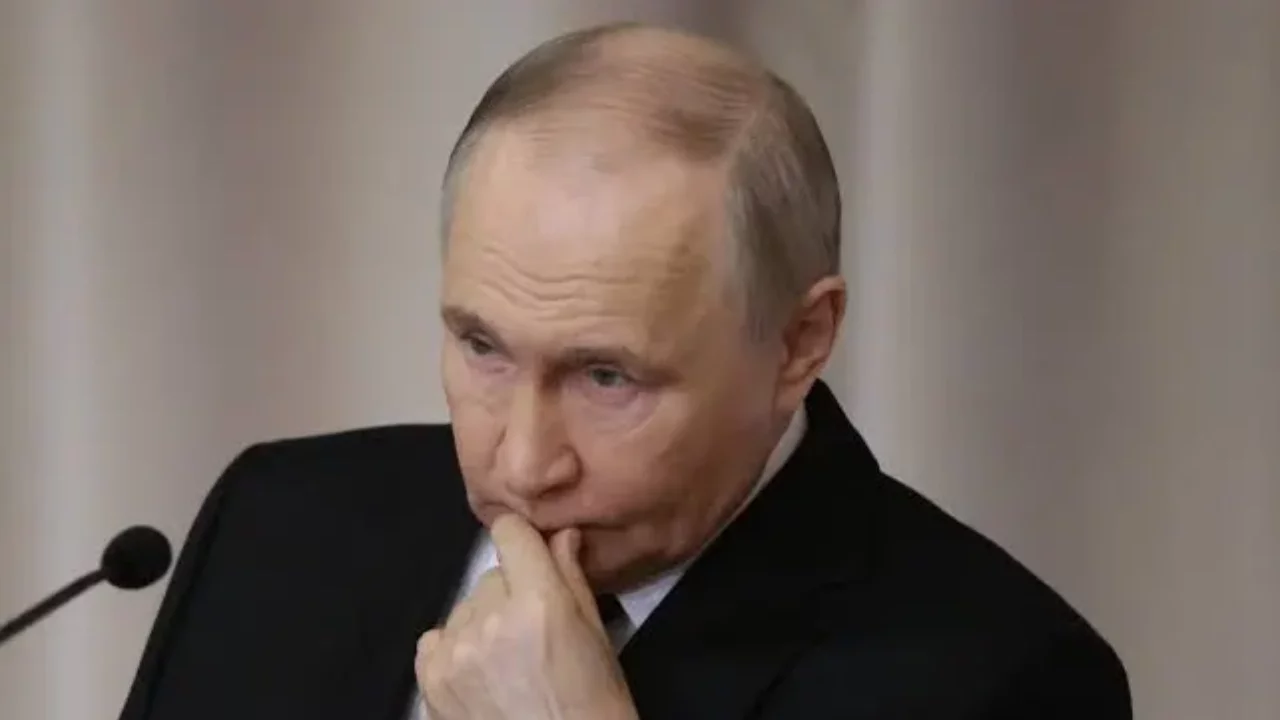 Rusya Devlet Başkanı Putin itiraf etti: Akaryakıt krizi var, ihracatı durdurabiliriz
