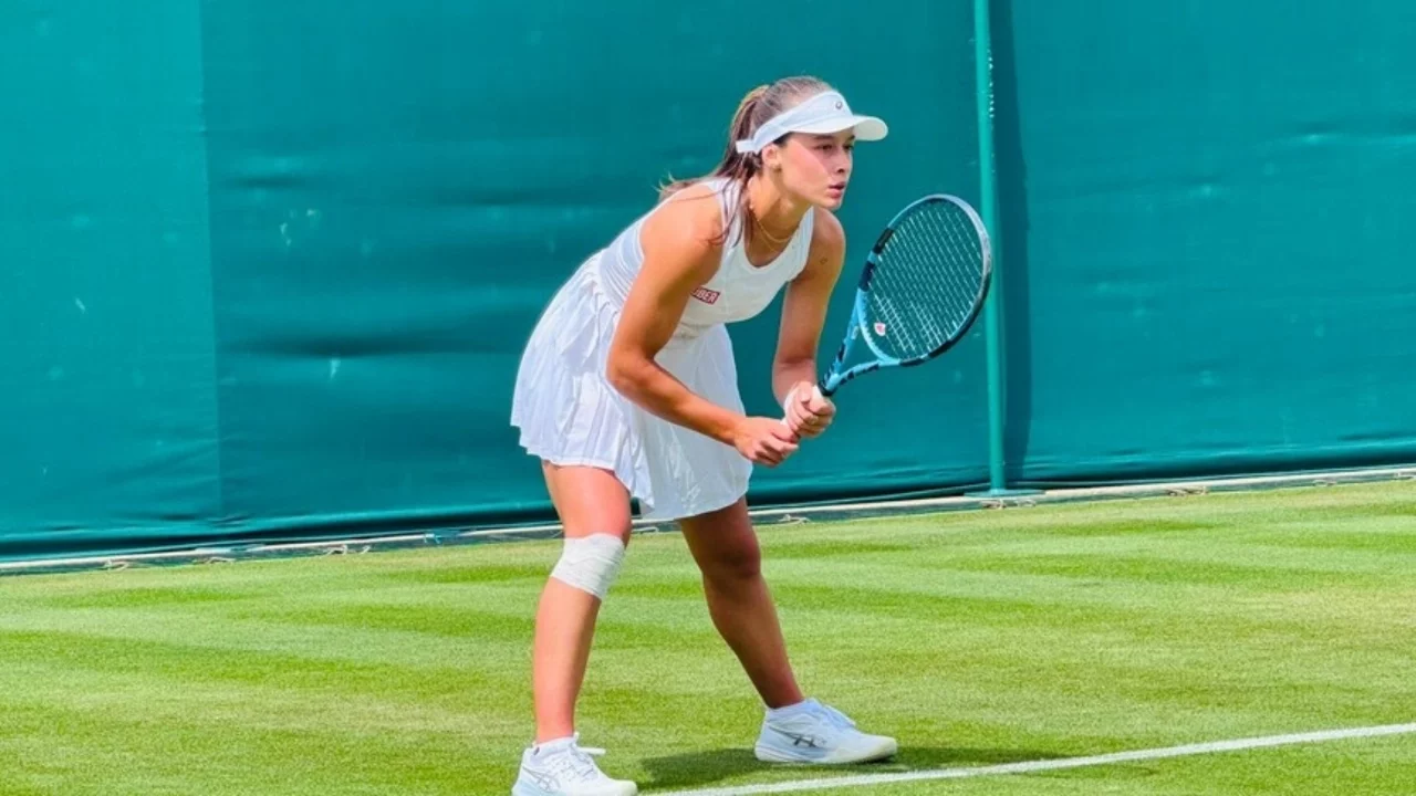 Milli tenisçi Zeynep Sönmez, Wimbledon'da ikinci tura yükseldi