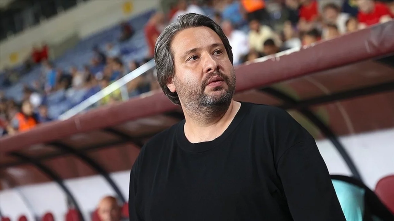 Eyüpspor'un yeni teknik direktörü Özhan Pulat oldu