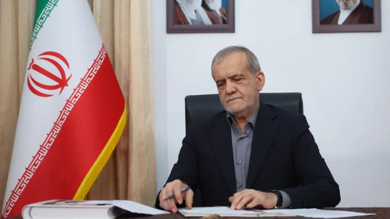 Pezeşkiyan: ABD anlaşmaya bağlı kalırsa biz de taahhütlerimizi yerine getiririz
