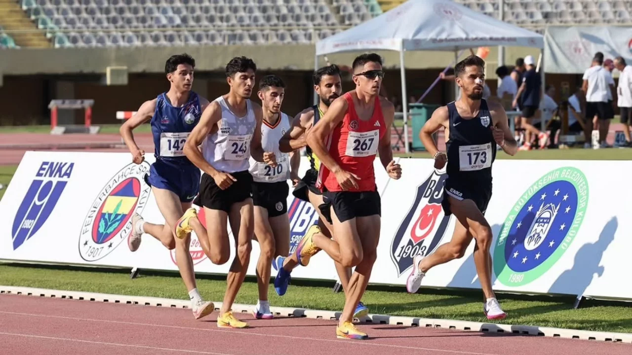 Osmangazi Belediyespor Atletizm Takımı sporcuları final için avantaj yakaladı