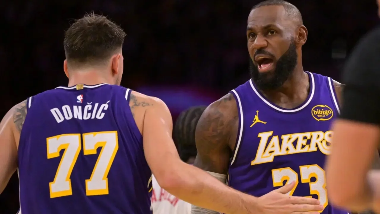 LeBron James, Los Angeles Lakers'tan ayrıldı
