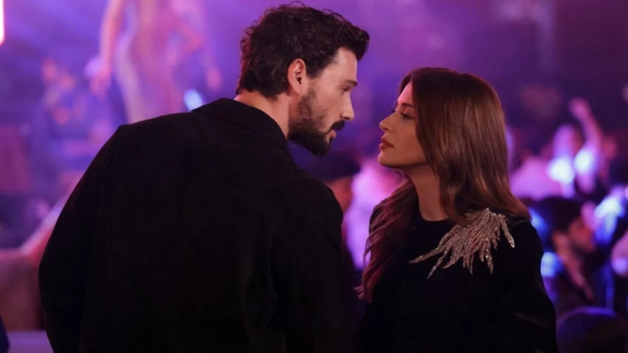 Dizi aşkı gerçek oldu! El ele yakalandılar