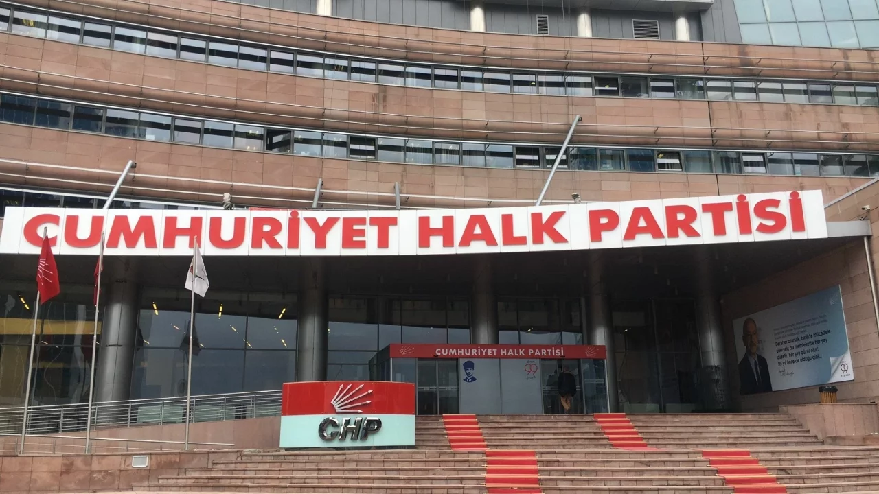 CHP MYK'da ihraç kararı: 26 İl Başkanı görevden alındı