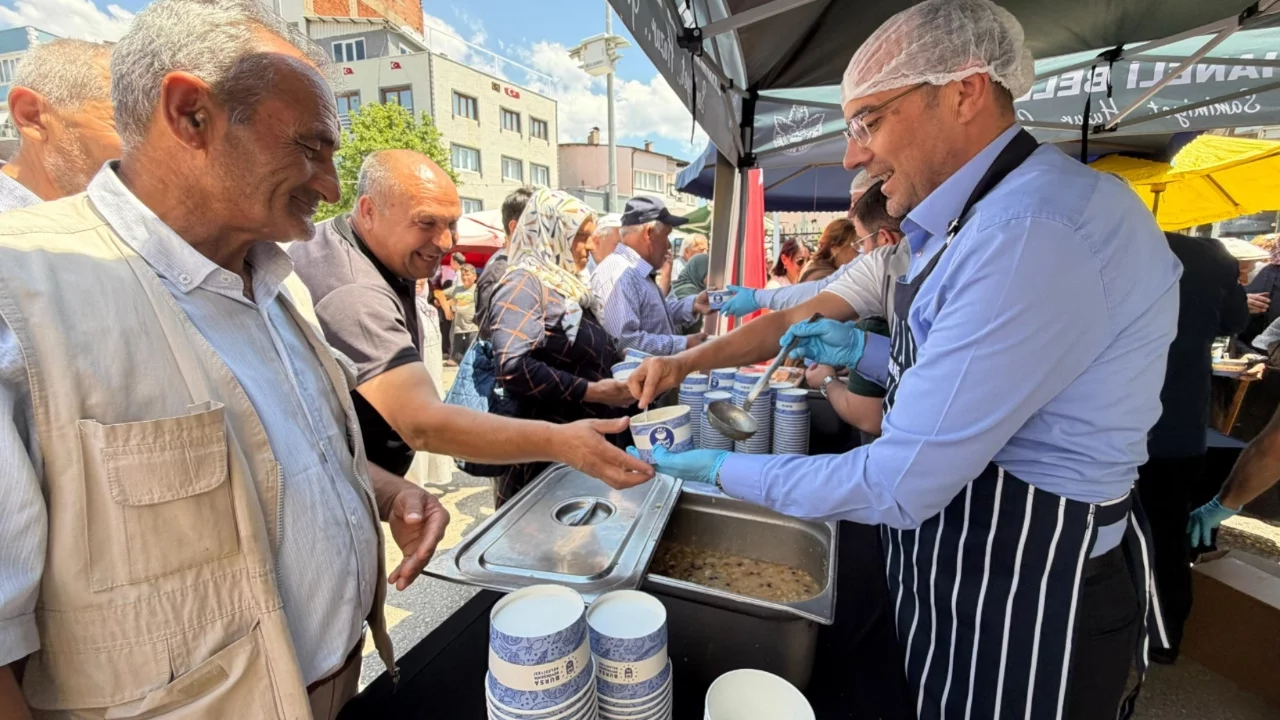 Muharrem Ayı'nın bereketi Bursa'nın ilçelerini sardı