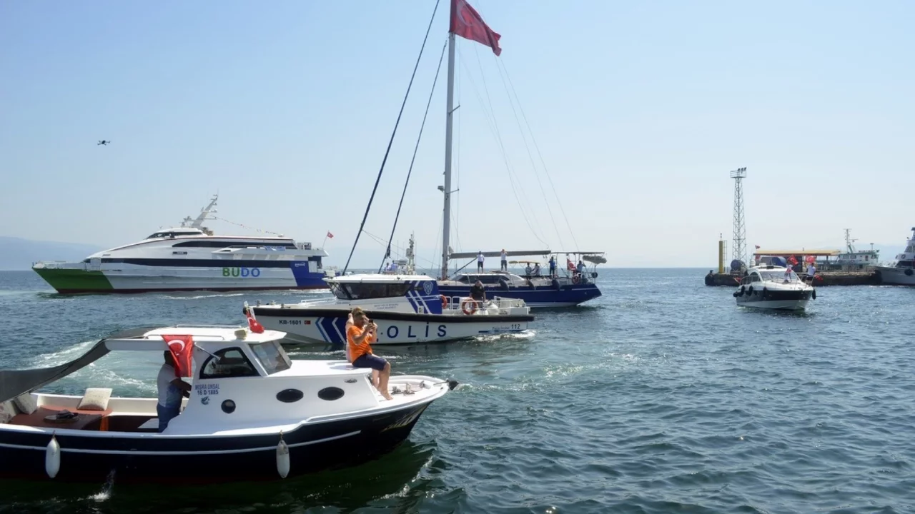 Denizcilik ve Kabotaj Bayramı'nın 100. yılı Mudanya'da kutlandı