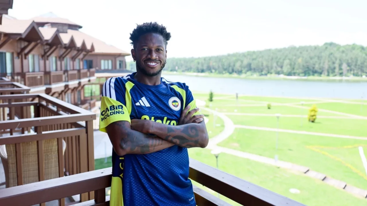 Fenerbahçe'nin Brezilyalı oyuncusu Fred: "Umut ediyorum ki şampiyonluğu elde edeceğiz"