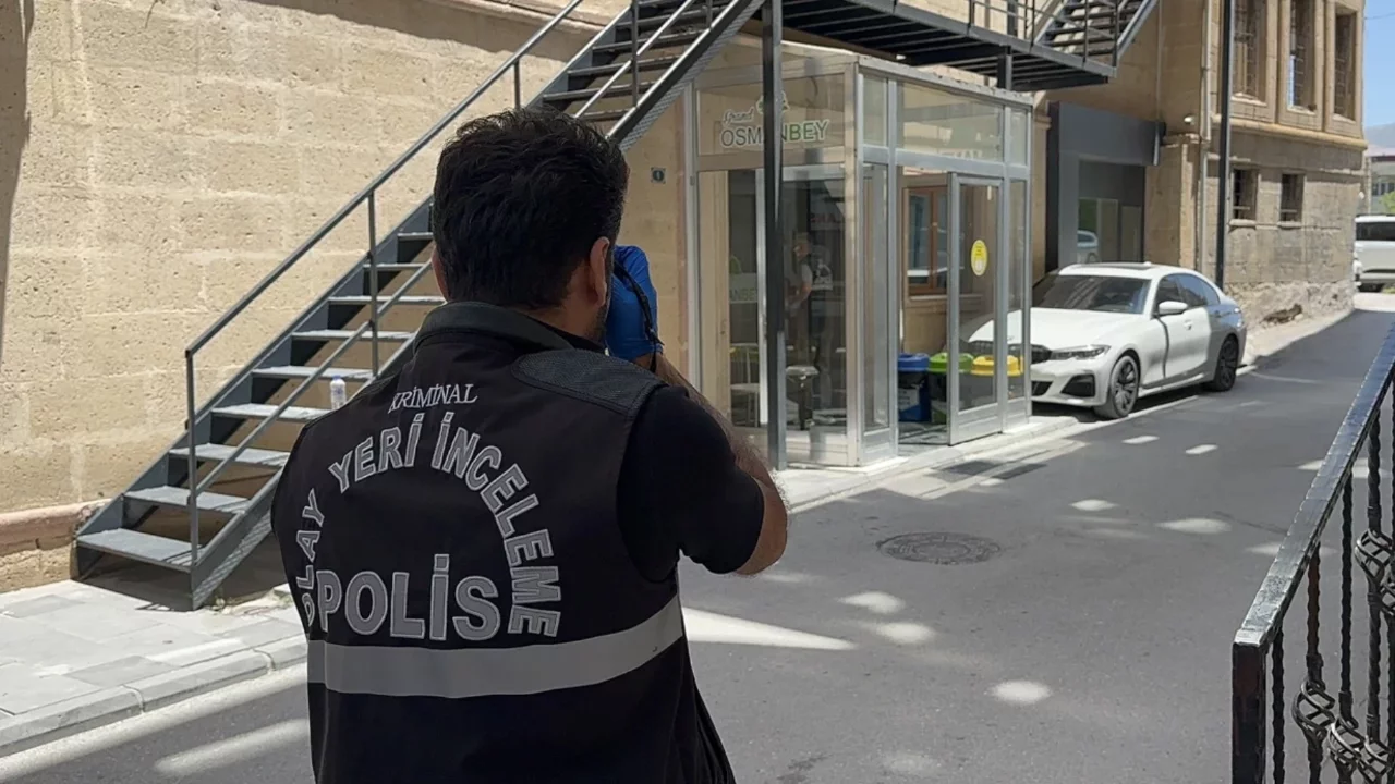 Uzun süre dışarı çıkmayınca fark ettiler; cansız bedeni bulundu