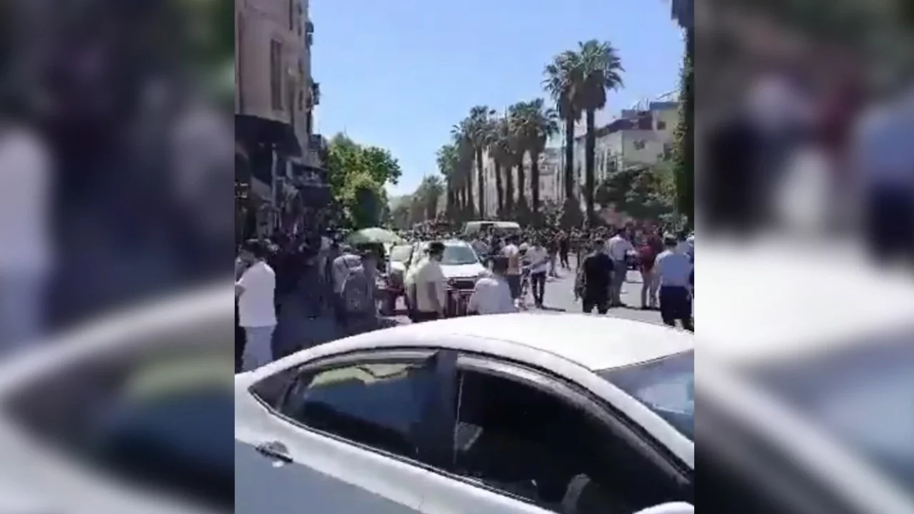 Suriye'de kafede patlama: Çok sayıda yaralı var