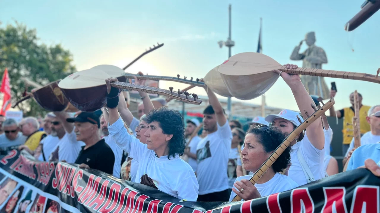 Madımak Katliamı Bursa'da anıldı: "Sivas davası insanlık davasıdır"