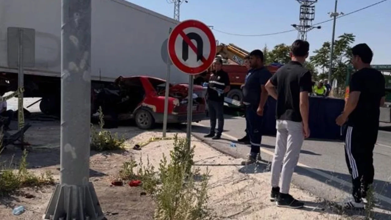 Tır ile otomobil çarpıştı: Ölü ve yaralılar var