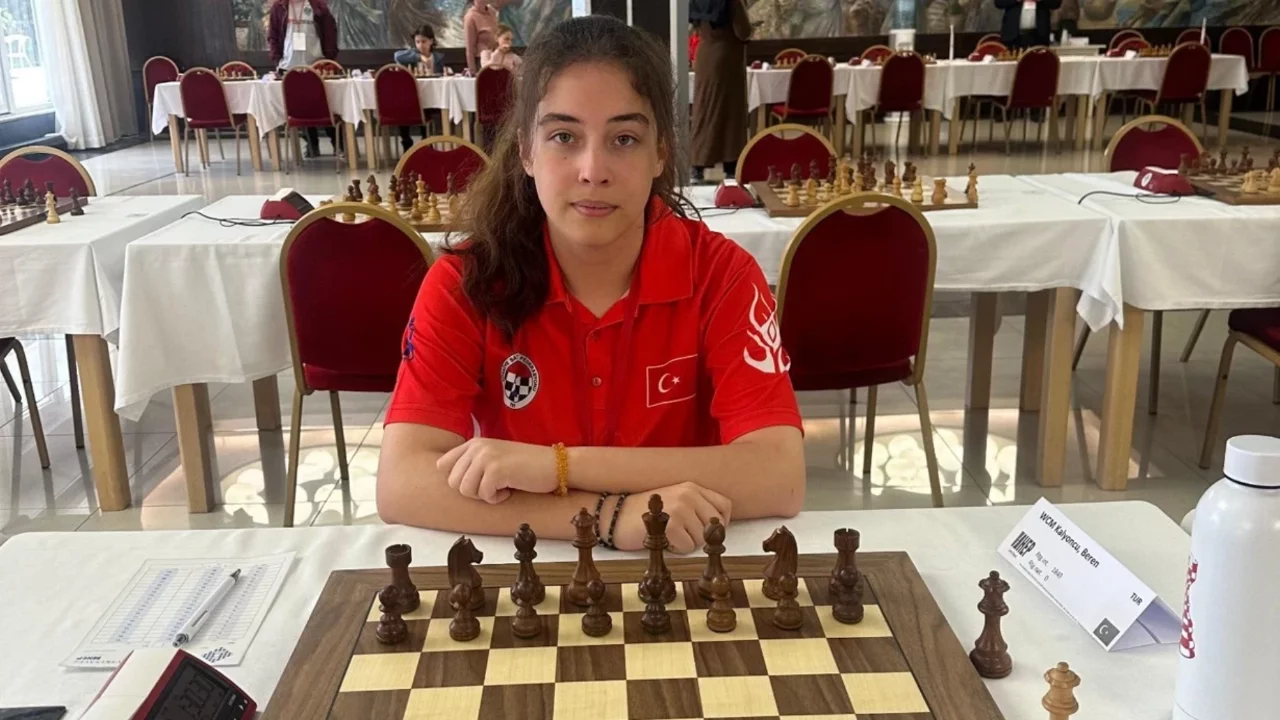 Beren Kalyoncu, 'WFM' ünvanı aldı