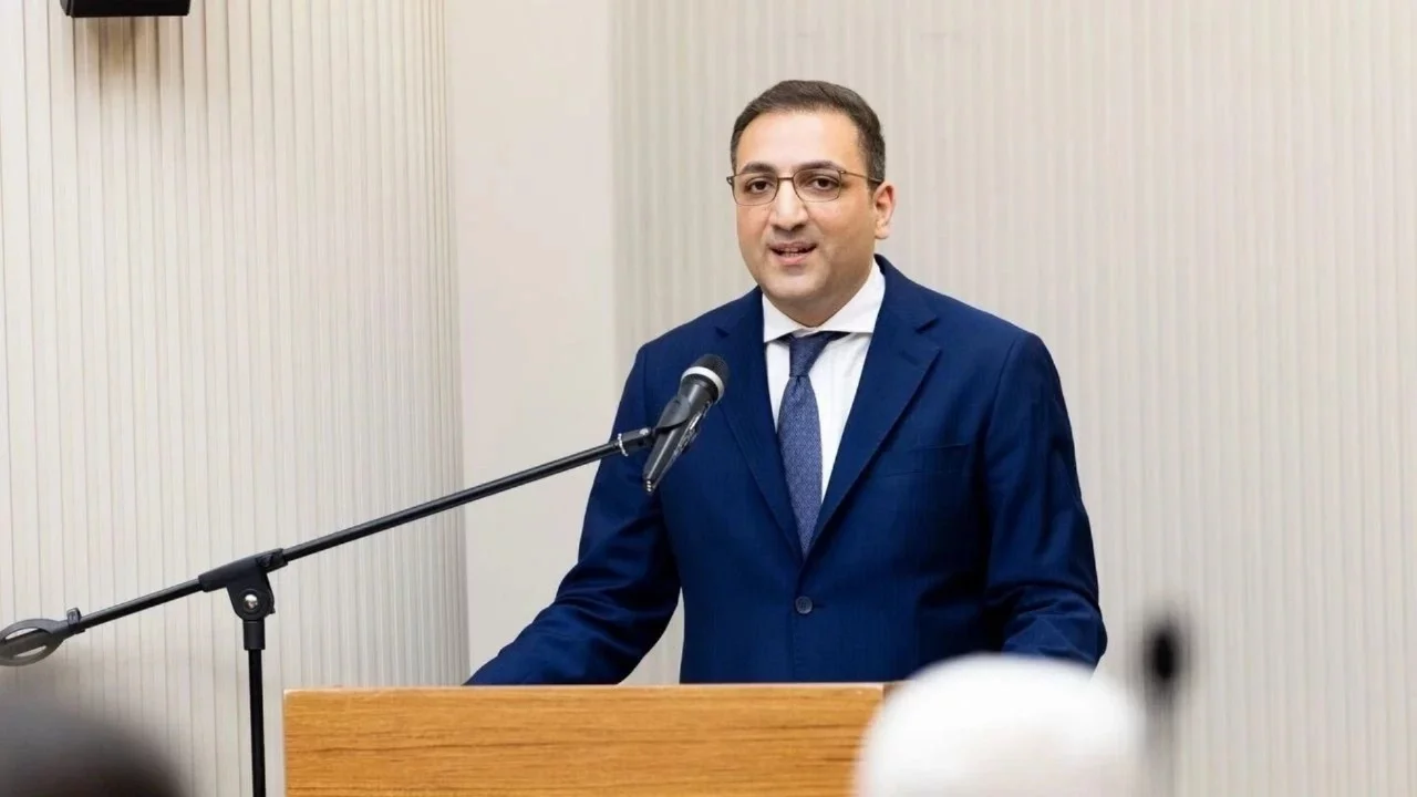 Balçova Belediye Başkanı Onur Yiğit görevden uzaklaştırıldı