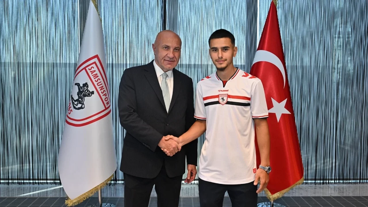 Samsunspor, Samed Onur'u transfer etti