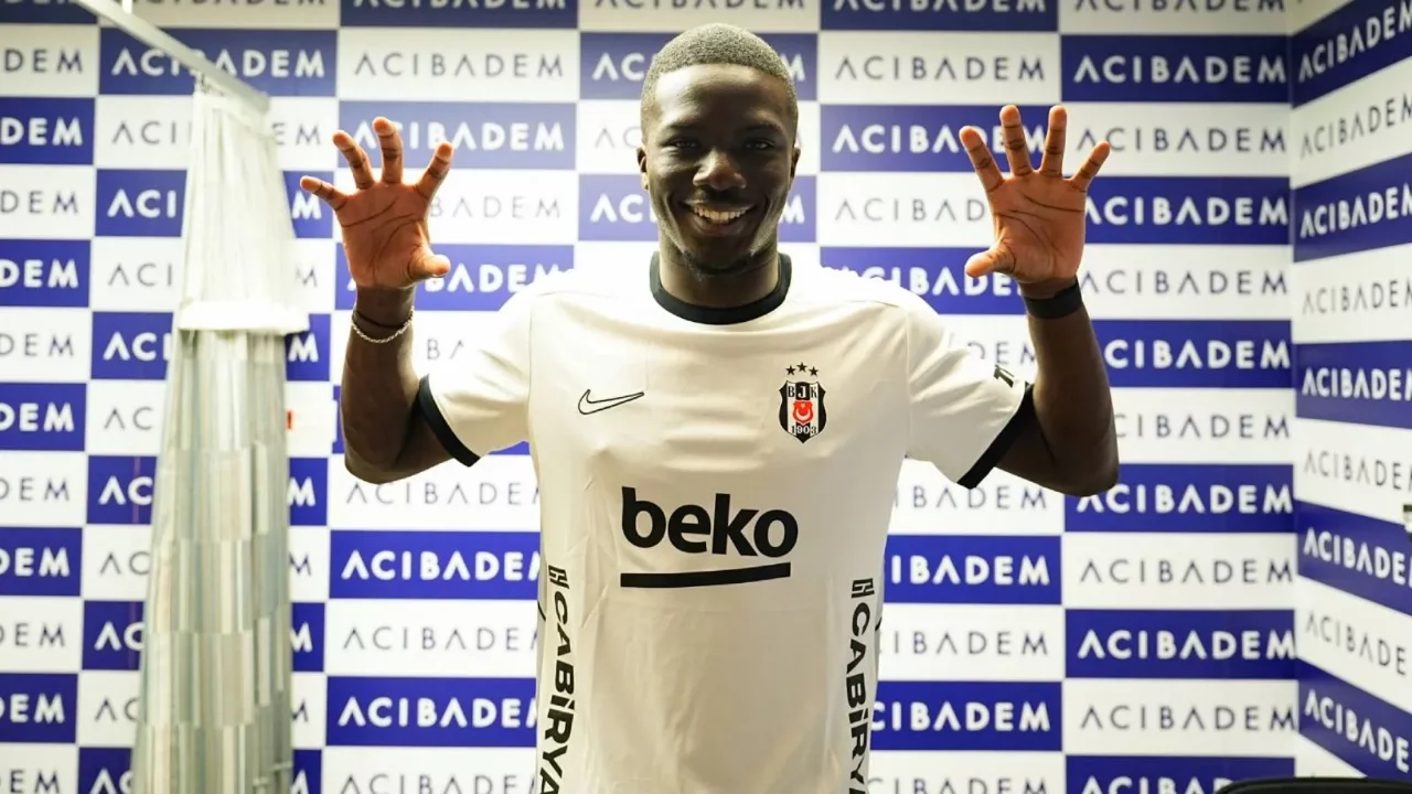 Beşiktaş'ın yeni transferi Kassoum Ouattara'dan taraftara mesaj