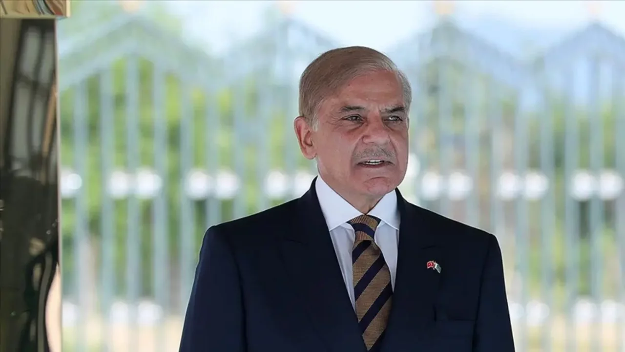 Pakistan Başbakanı Şahbaz Şerif yarın Türkiye'ye gelecek