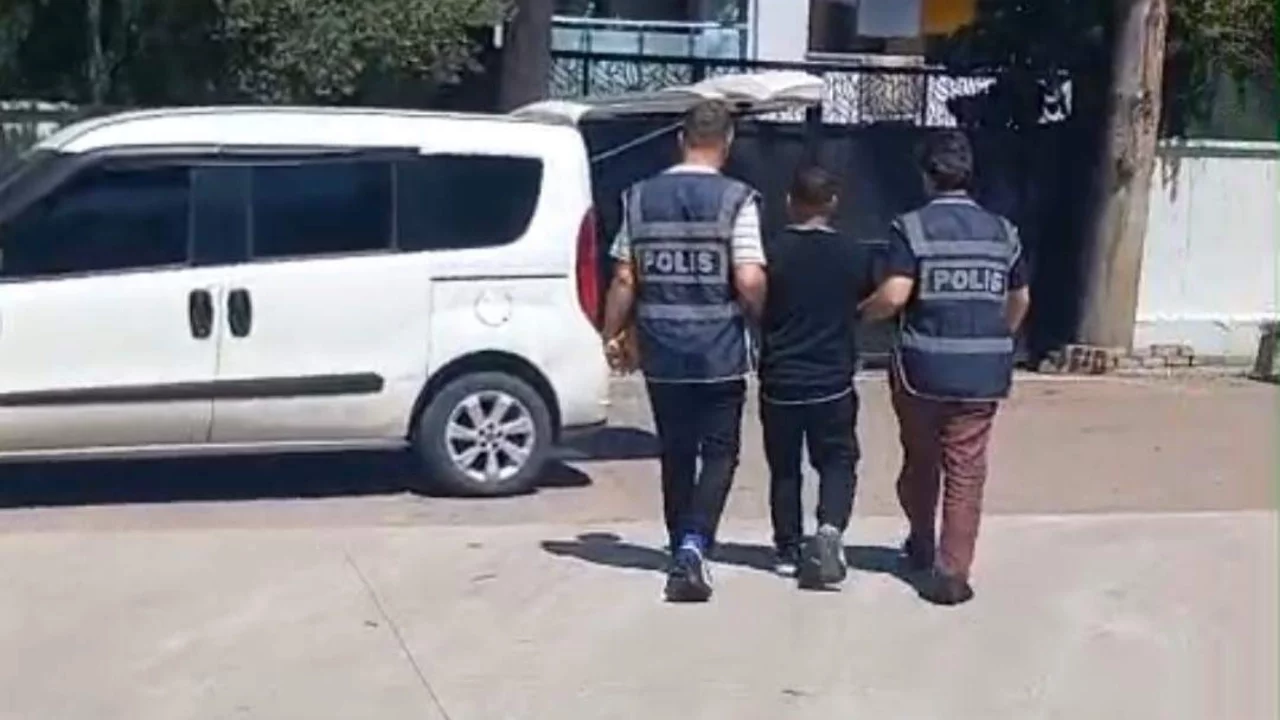Bursa'da 10 firari yakalandı: Toplam 60 yıl hapis yatacaklar