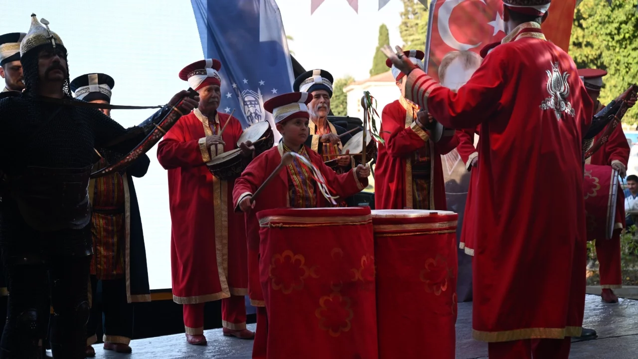 Bursa'nın fethinin 700. yılında ilçe şenlikleri Osmangazi'den başladı