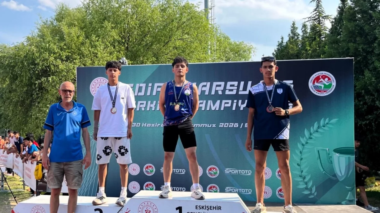 Osmangazili Atletler U16 Türkiye Şampiyonası'na damga vurdu