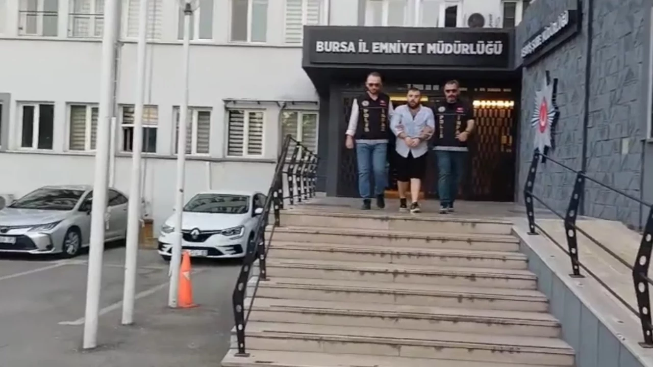 Bursa'da 17 yıl hapis cezasıyla aranan şahıs bahçede yakalandı